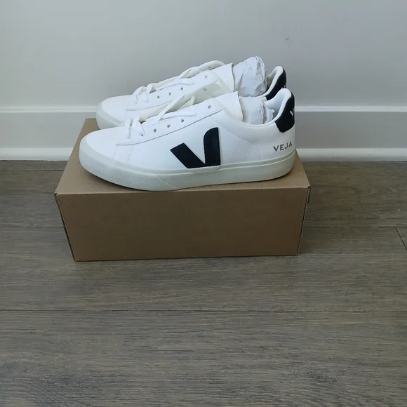 Veja Campo Leather Sneakers - Picture 8 of 11